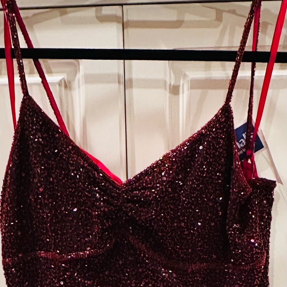 NWT JUNIOR SIZE 13-15 (xl) Sequin Burgundy high low party dress